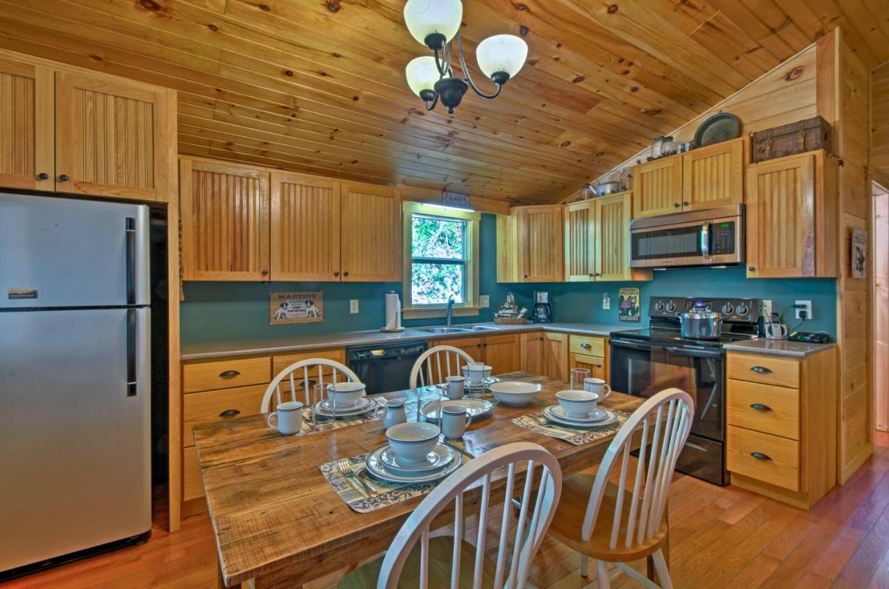 Bryson City Cabin With Fire Pit On Coopers Creek! Kültér fotó